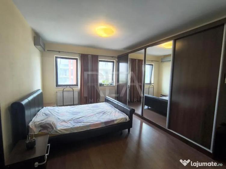 Apartament cu 3 camere semidecomandat în Pajura
