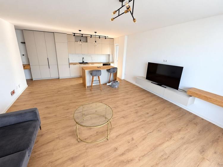 Apartament cu 2 camere semidecomandat în Europa