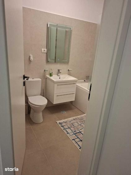 Apartament cu 2 camere decomandat în Apărătorii Patriei