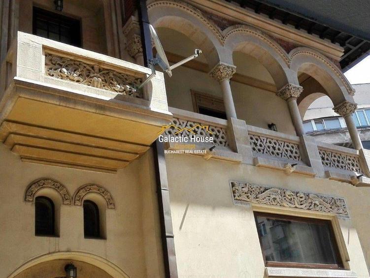 Casă individuală cu 19 camere cu Teren 260 Mp în Romană