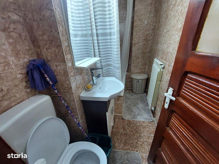 Garsonieră decomandată în Central