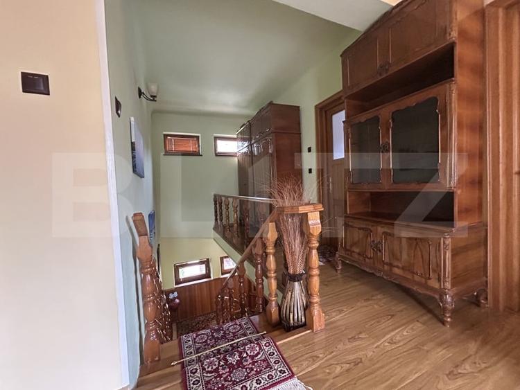 Casă individuală cu 5 camere cu Garaj în Gherla