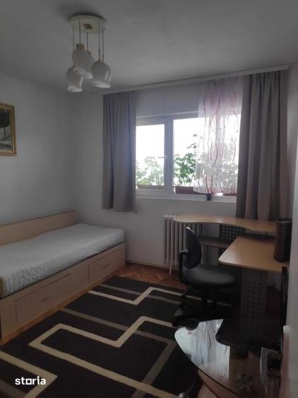 Camera de inchiriat pentru o studenta, zona UMFST - 2