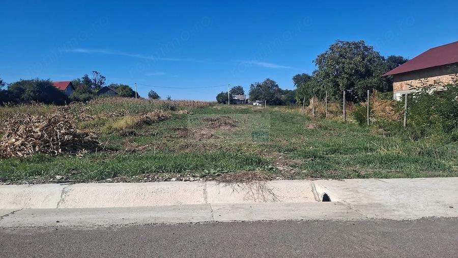 Teren de 1200 mp, în Ionășeni (Vârfu Câmpului)