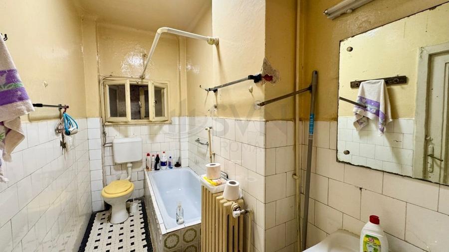 Apartament cu 3 camere semidecomandat în Armeneasca