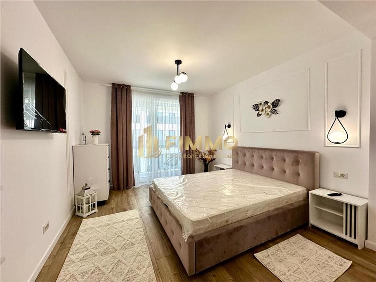 Apartament cu 3 camere semidecomandat în Obcini