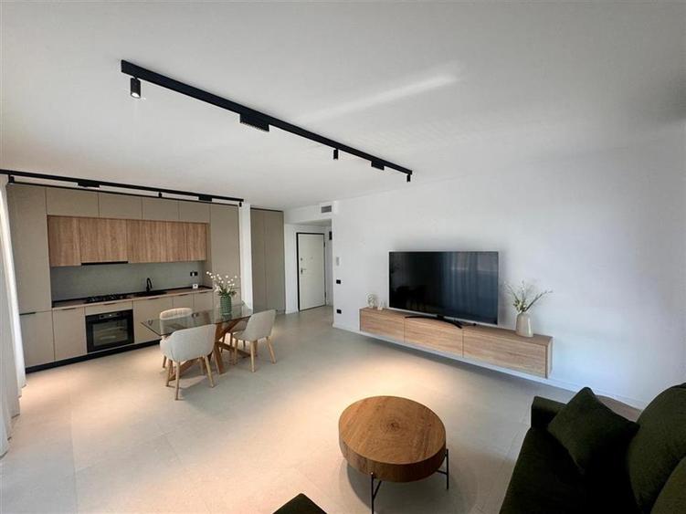 Apartament cu 2 camere decomandat, mobilat în Păulești