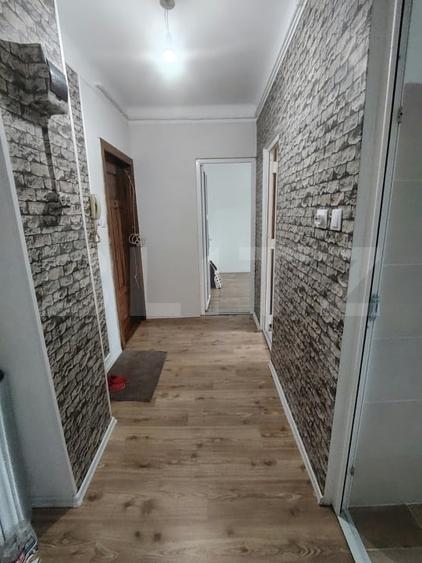 Apartament cu 3 camere semidecomandat în Câmpia Turzii