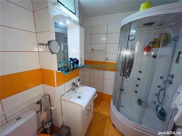 Apartament cu 3 camere decomandat în Malu Roșu