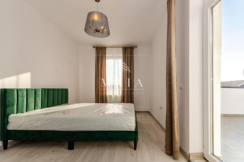 Penthouse cu 3 camere decomandat, mobilat în Șelimbăr
