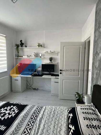 Apartament cu 3 camere semidecomandat în Florești
