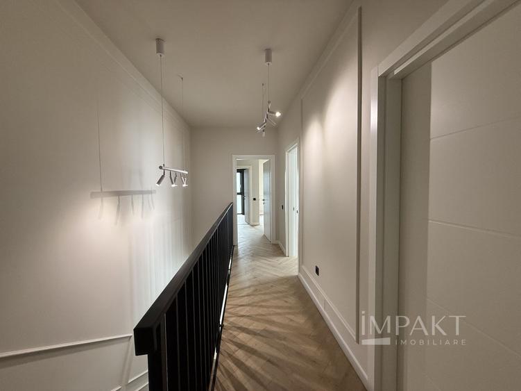 Duplex cu 4 camere cu Canalizare în Chinteni
