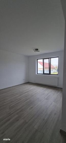 Casă cu 3 camere cu Teren 650 Mp în Holboca