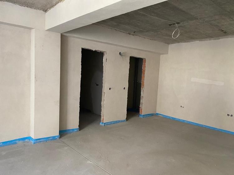 In Sibiu, de VANZARE, 50 mp, spatiu comercial, inscris in CF - 7