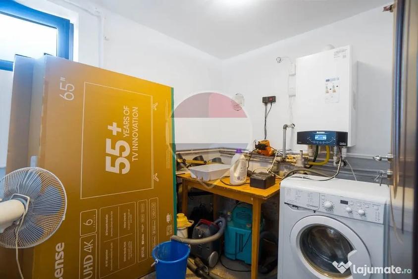 Casă cu 5 camere cu Teren 696 Mp în Vulcan