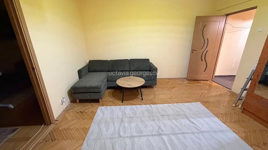 Proprietar - inchiriez apartament Complex
