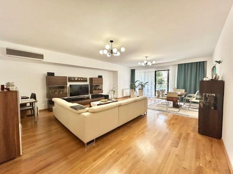 Apartament cu 4 camere în Kiseleff