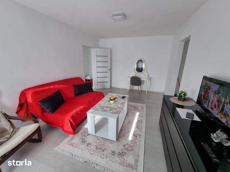 Apartament cu 2 camere semidecomandat în Ozana