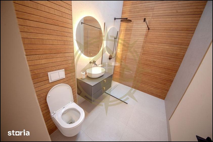 Casă cu 8 camere cu Teren 565 Mp în Snagov