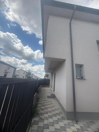 Casă cu 4 camere cu Teren 198 Mp în Bragadiru