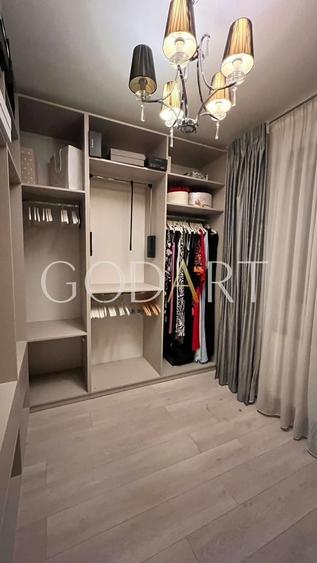 Apartament cu 3 camere decomandat, mobilat în Titan
