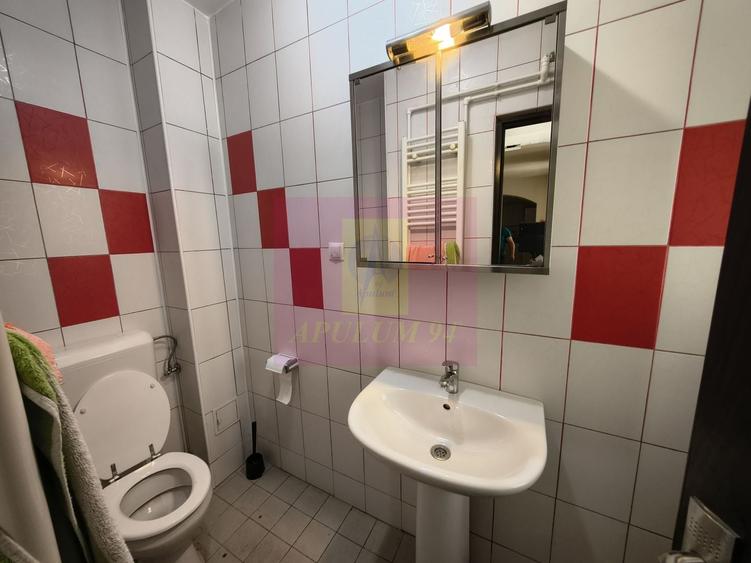 Casă individuală cu 4 camere cu Canalizare în Antiaeriană