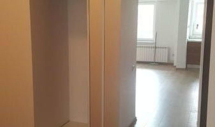 Apartament cu 3 camere în Nordului