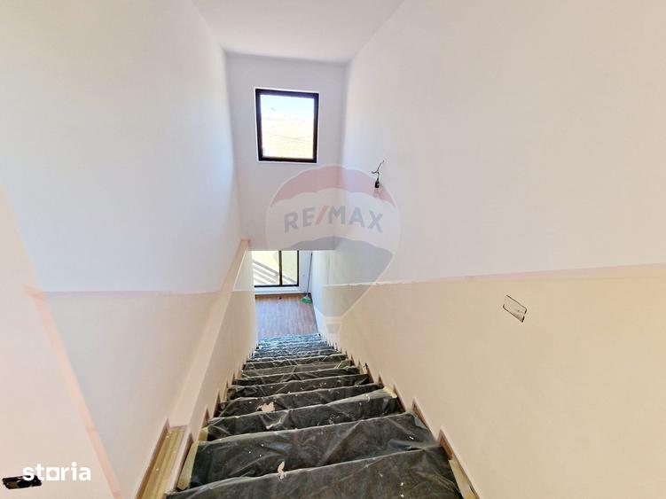 Casa / Vila cu 8 camere de vanzare in zona Balaur - 10
