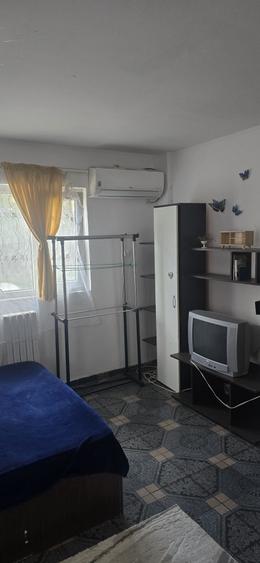 Garsonieră decomandată în Exterior Vest