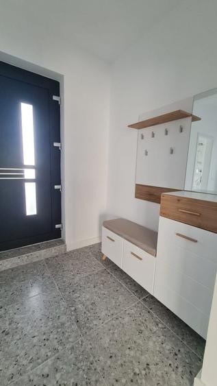 Casă cu 3 camere în Drumul Carului