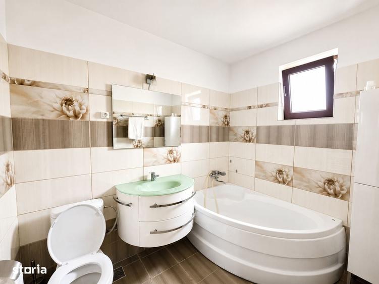 Casă cu 4 camere cu Teren 150 Mp în Central
