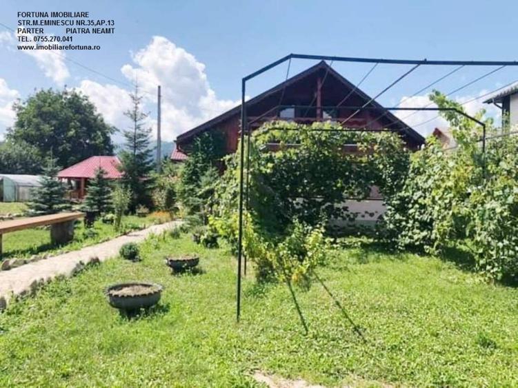 Casă individuală cu 7 camere cu Teren 2000 Mp în Exterior Vest