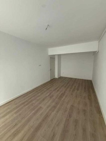 Spațiu comercial, de 60 mp, în Nord