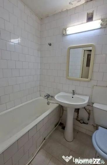 Apartament 4 camere Nord ,Etaj 3 la Poarta Scolii nr 14 - 6