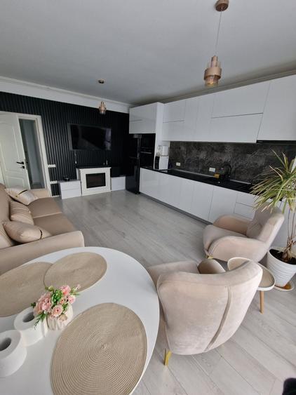 Apartament cu 3 camere decomandat în Nord