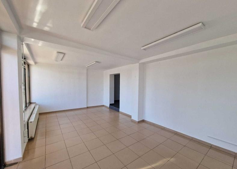 Spațiu comercial, de 45 mp, în Cetate