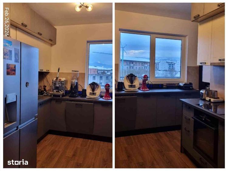 Apartament cu 3 camere decomandat în Central