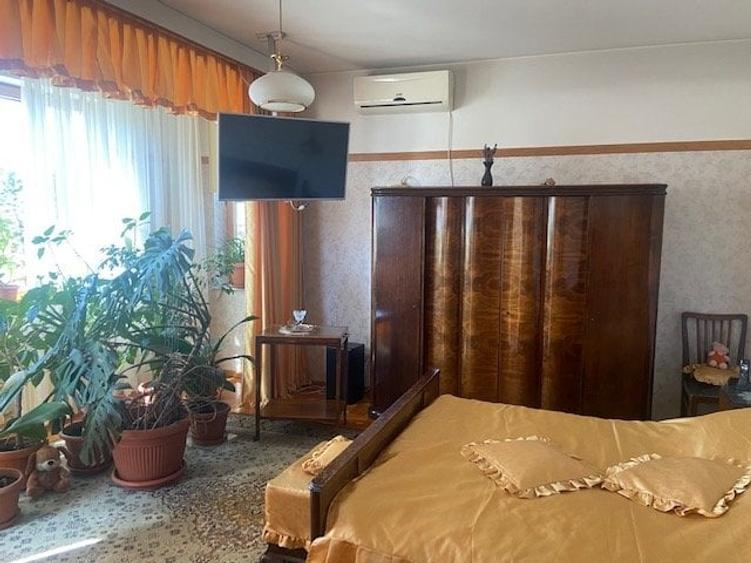 Casă individuală cu 10 camere cu Piscina în Șura Mare