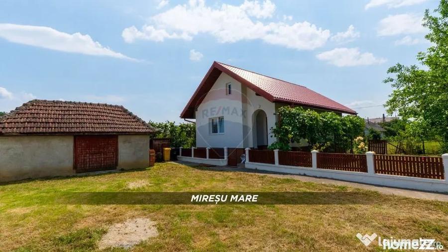Casă cu 2 camere cu Teren 900 Mp în Mireșu Mare