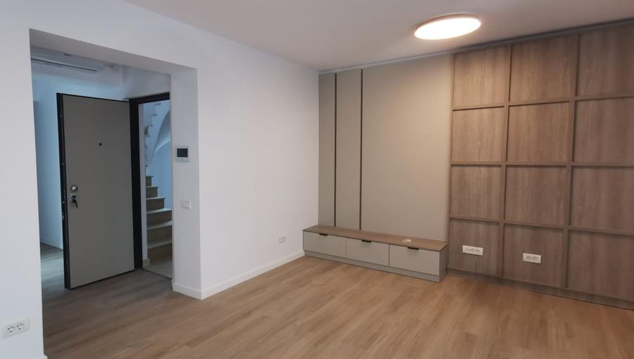 Apartament cu 2 camere decomandat, mobilat în Eminescu