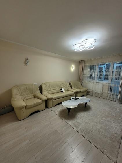 Apartament cu 3 camere decomandat în Tomis III