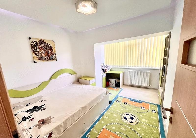 Apartament cu 3 camere decomandat, mobilat în City Park Mall
