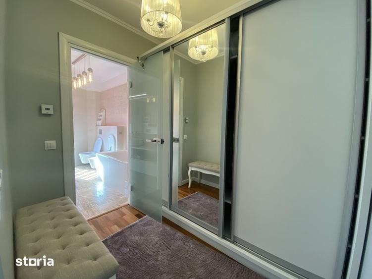 Apartament cu 4 camere decomandat în Străulești