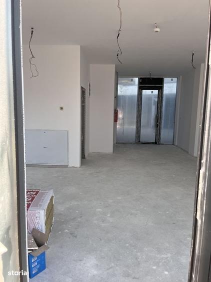 Spațiu comercial, de 36 mp, în Nord