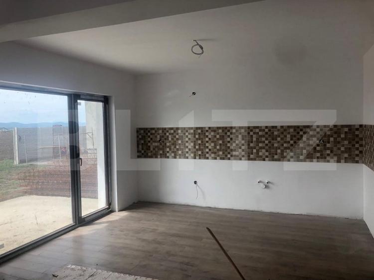 Casă individuală cu 4 camere cu Teren 564 Mp în Bod