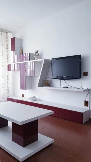 Apartament cu 3 camere decomandat, mobilat în Inel II