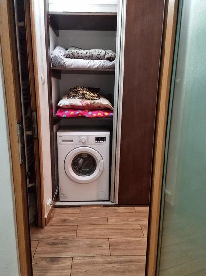inchiriez apartament zona malu rosu direct proprietar - 2