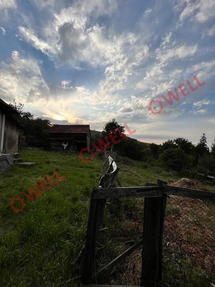 Casă individuală cu 2 camere cu Teren 537 Mp în Boroșneu Mare