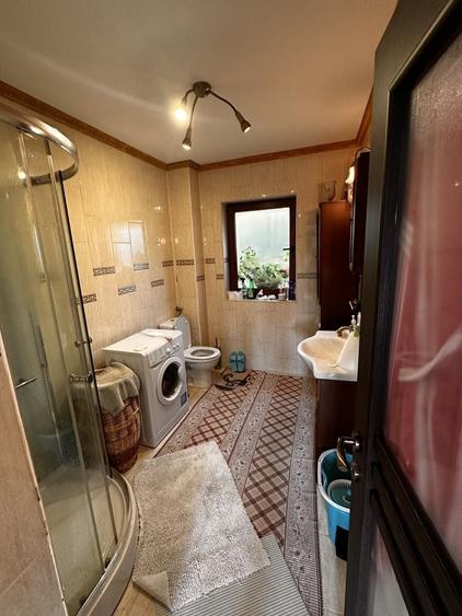 Apartament cu 3 camere în Câmpului