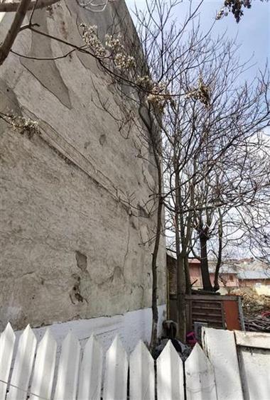 Teren Construcții intravilan de 300 mp, în Eminescu
